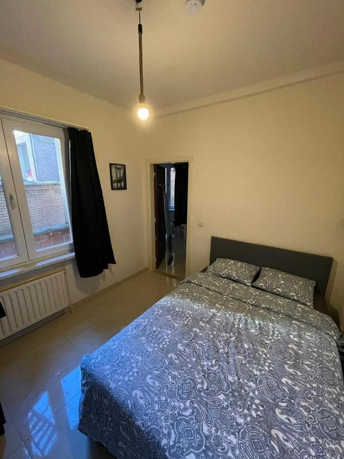 Rent Daily Apartment Антверпен Екстериор снимка